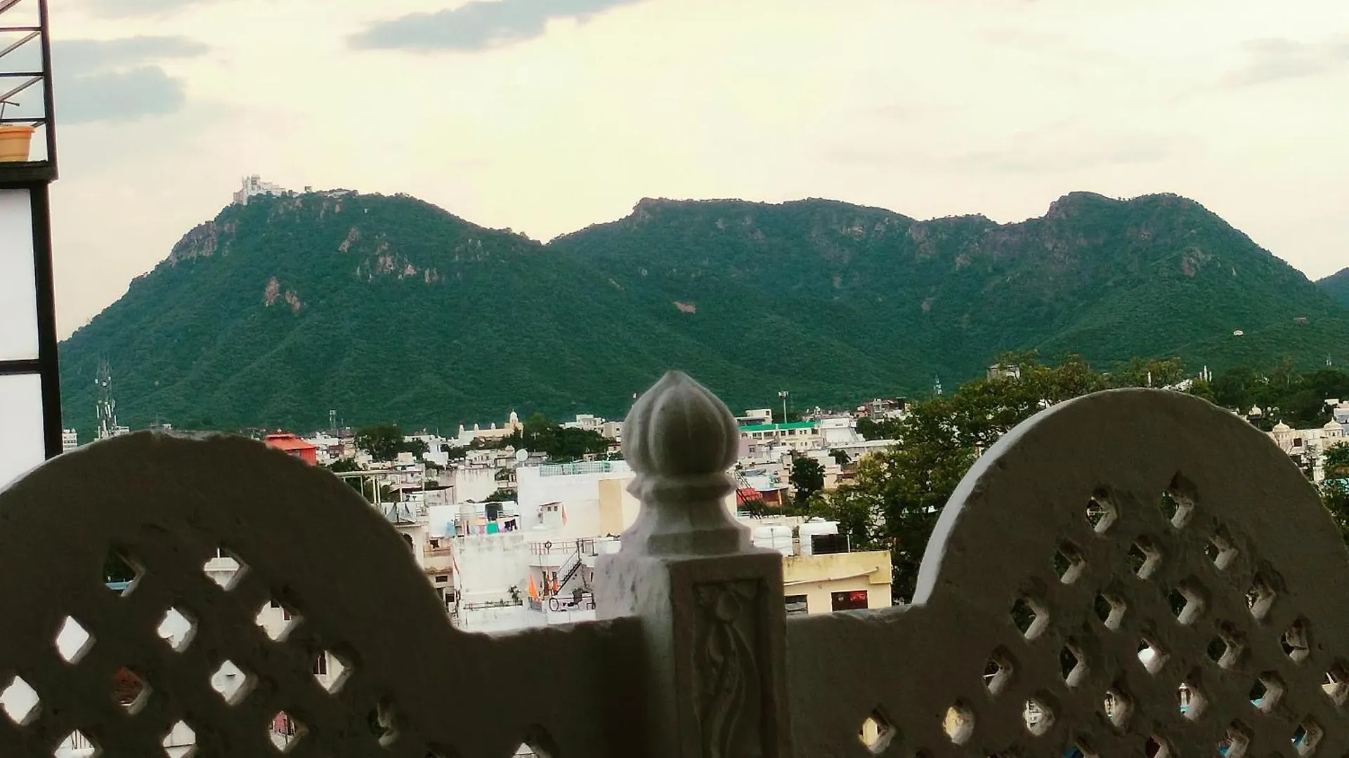 Krishna Stay Guest House Udaipur